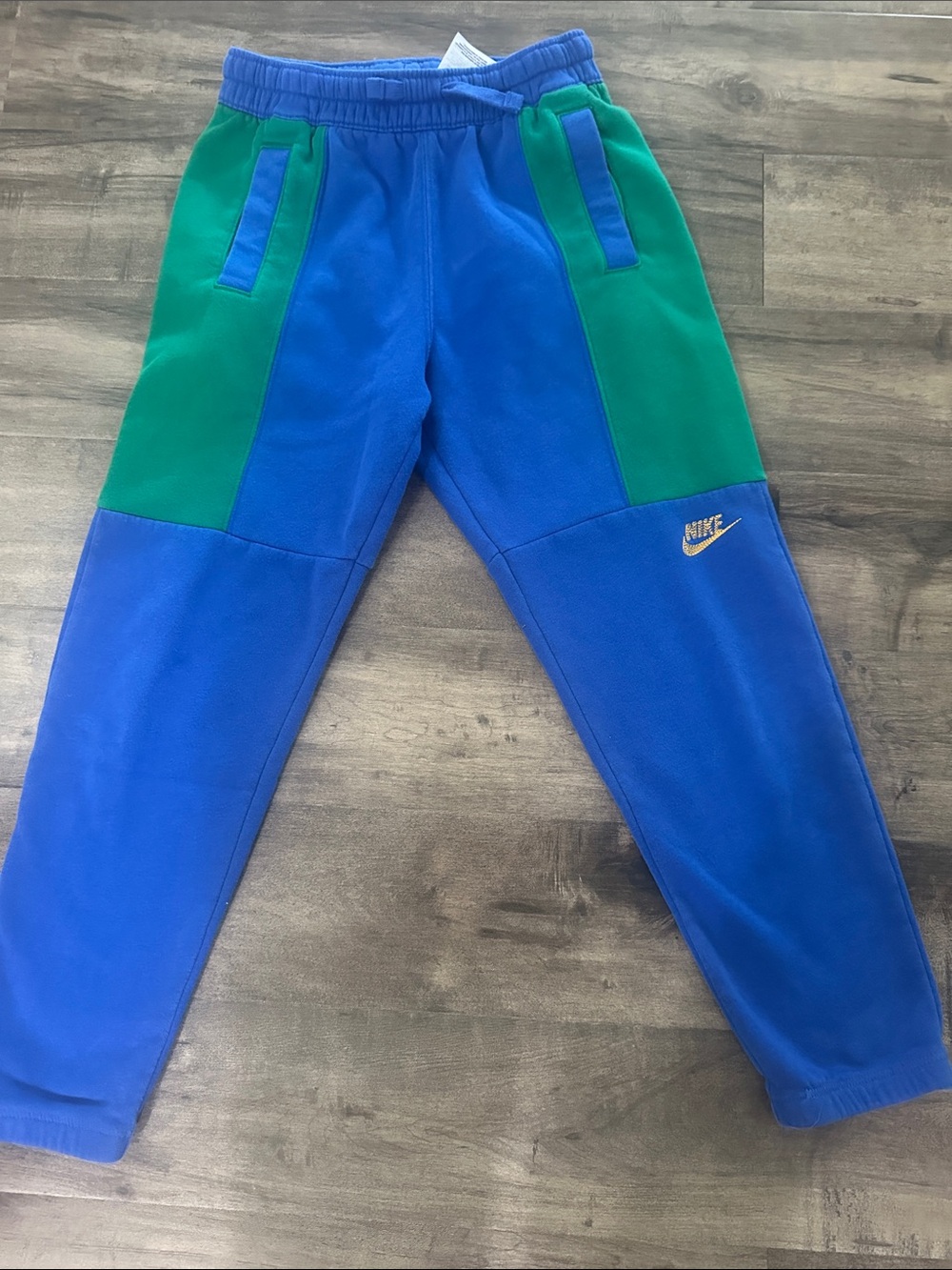 Nike color block sweatpants size M